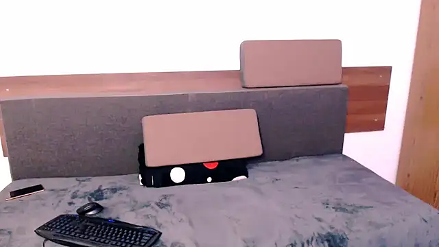 AMOURSWEET2025 online show from October 8, 2025, 4:59 pm