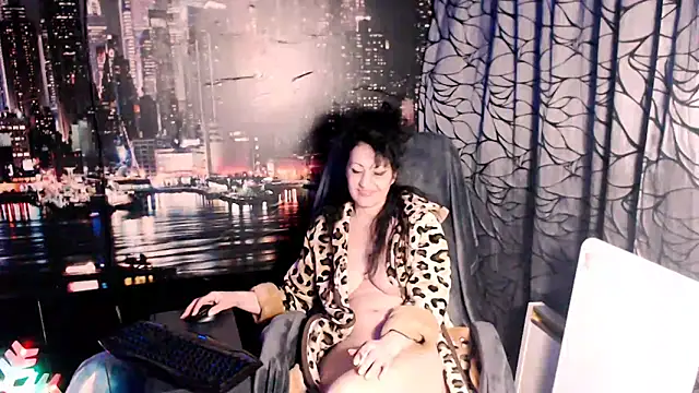 AMOURSWEET2025 online show from February 6, 2026, 8:34 pm