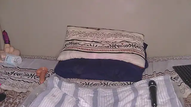 CherieBlushX online show from April 2, 2026, 6:05 pm