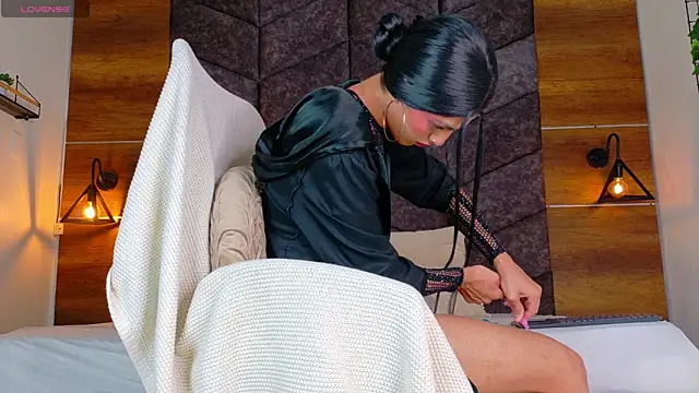 Nickifox   online show from January 10, 2026, 7:59 pm