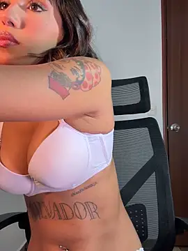 Danicute  online show from September 18, 2025, 6:04 am
