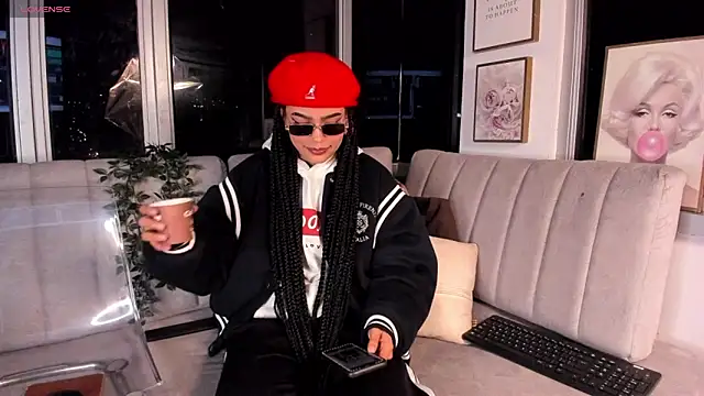 Snapshot of Cleo-smith chatting on October 1, 2025, 1:55 am Cleo-smith online show from October 1, 2025, 1:55 am