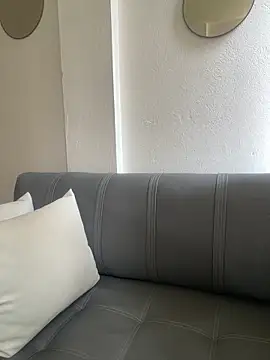 Zara Bel online show from October 4, 2025, 6:17 pm