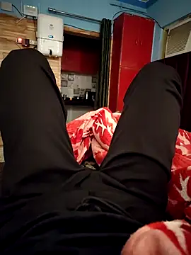 Drakyguy online show from November 15, 2025, 11:43 pm