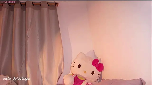 dulceangel   online show from November 27, 2025, 3:08 am