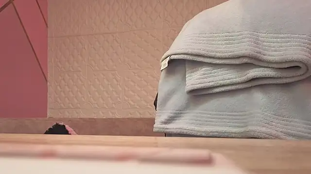 Eva mermaid online show from April 1, 2026, 2:14 pm