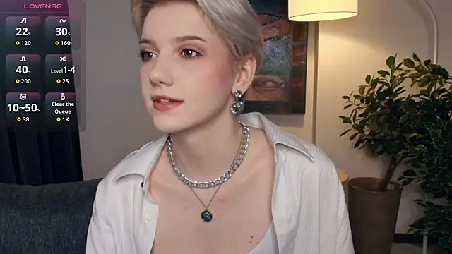 Snapshot of OdelynaAsp chatting on November 16, 2025, 9:37 am OdelynaAsp online show from November 16, 2025, 9:37 am