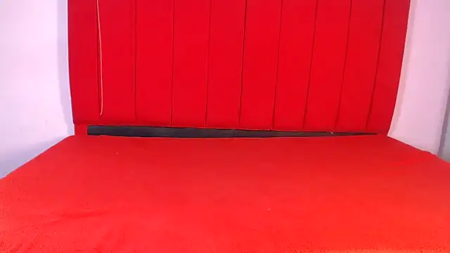 Snapshot of Camila_GirlSexy chatting on November 7, 2025, 8:14 am Camila GirlSexy online show from November 7, 2025, 8:14 am