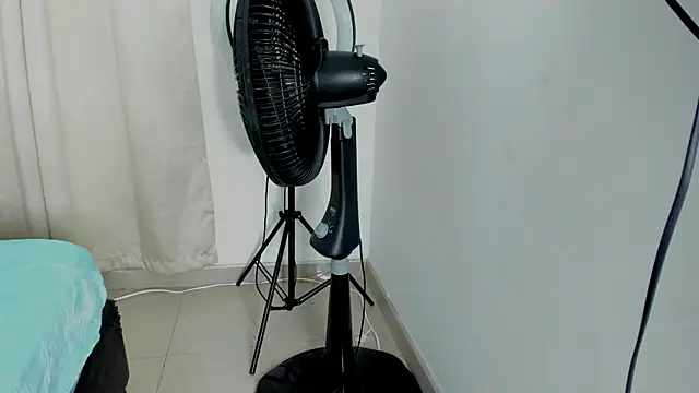 ashly pnik1 online show from October 22, 2025, 3:18 am