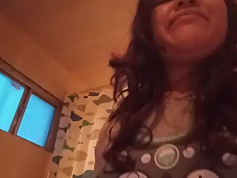 Snapshot of Kitty_WetXxX chatting on July 1, 2026, 1:18 am Kitty WetXxX online show from July 1, 2026, 1:18 am