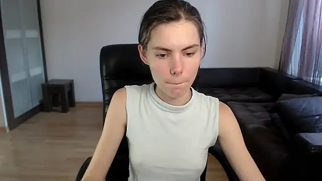 AmelieReve online show from September 11, 2025, 3:12 pm