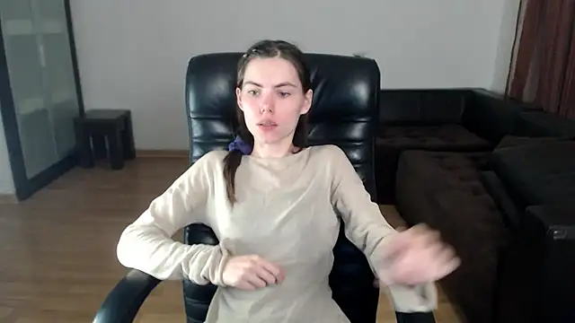 AmelieReve online show from September 15, 2025, 5:46 pm