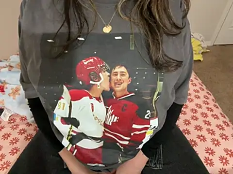 MissElizabethXoXo online show from April 8, 2026, 12:43 am