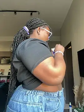 CurvyCocoxxx online show from May 31, 2026, 7:37 am