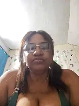 Snapshot of Avannay chatting on February 3, 2026, 2:53 am Avannay online show from February 3, 2026, 2:53 am