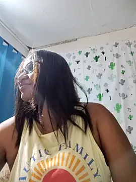 Snapshot of Avannay chatting on February 19, 2026, 2:07 am Avannay online show from February 19, 2026, 2:07 am