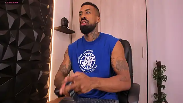 OstinDaniels online show from November 18, 2025, 11:48 pm