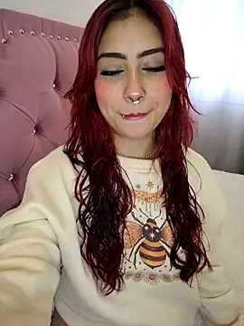 Snapshot of sarah_lark_ chatting on September 25, 2025, 12:09 pm sarah lark online show from September 25, 2025, 12:09 pm