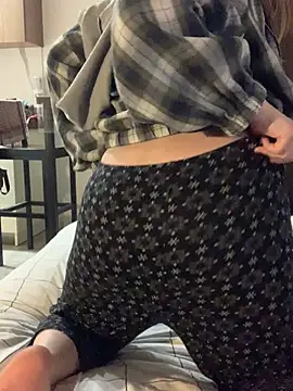 VesnaCrystal online show from March 31, 2026, 9:04 pm