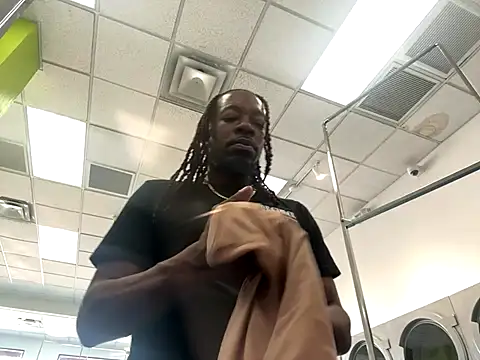 rockjohnson31 online show from October 2, 2025, 7:10 pm