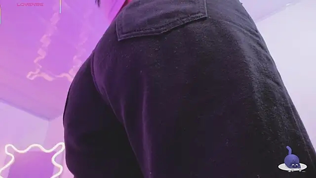 ZURY TAY online show from December 5, 2025, 11:52 am