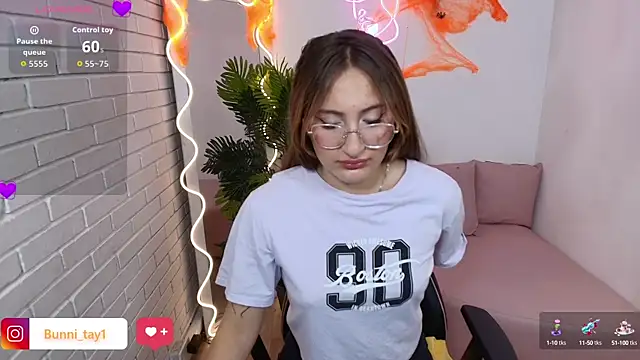 Bunni tay online show from October 11, 2025, 11:31 am