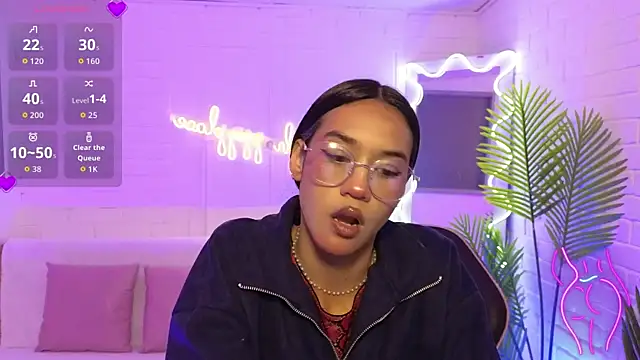 artemiss tay online show from November 5, 2025, 7:14 pm