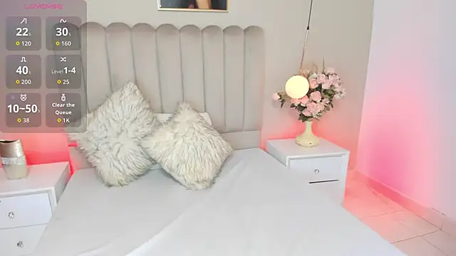 Snapshot of Dani_rosse_ chatting on November 7, 2025, 12:38 pm Dani rosse online show from November 7, 2025, 12:38 pm