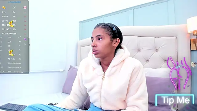 sarah ashbourne online show from September 14, 2025, 2:05 pm