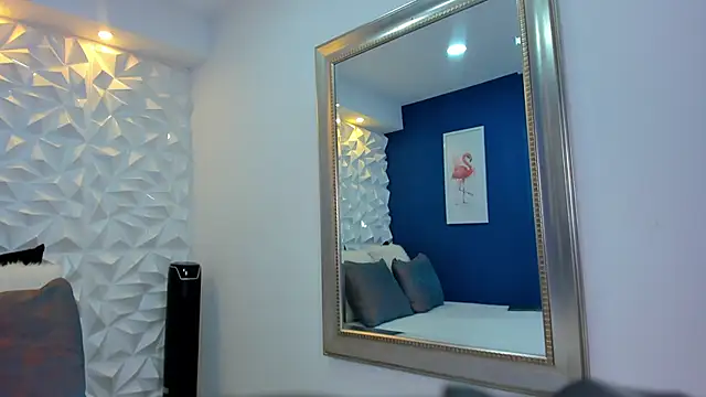 sarah ashbourne online show from September 23, 2025, 10:35 pm