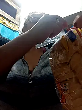 Lady 16 online show from December 2, 2025, 1:55 am