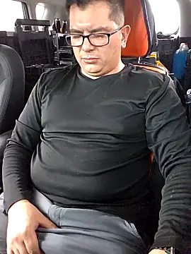 Snapshot of lucho8690 chatting on September 25, 2025, 9:18 pm lucho8690 online show from September 25, 2025, 9:18 pm