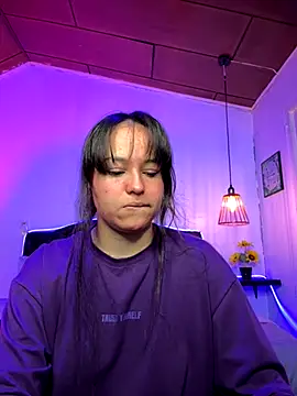 Eymmy 24 online show from October 12, 2025, 11:37 pm