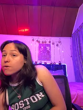 Eymmy 24 online show from November 27, 2025, 11:29 pm