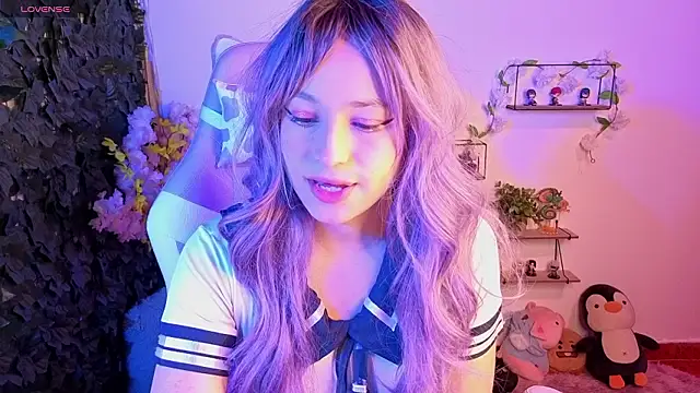 Eymmy 24 online show from March 6, 2026, 2:52 am