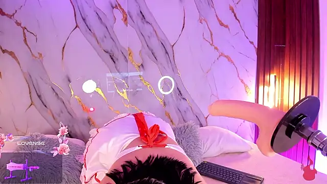 alicecute77 online show from February 22, 2026, 2:24 am