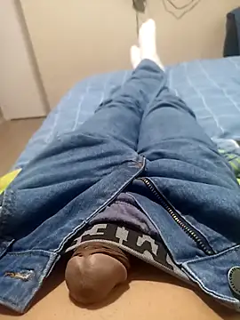 Snapshot of comobucetinhas chatting on September 25, 2025, 7:39 pm comobucetinhas online show from September 25, 2025, 7:39 pm