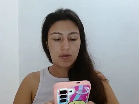 SarahFriendly online show from June 9, 2026, 1:01 pm