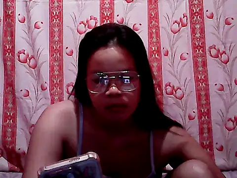 Snapshot of Sexylyka30 chatting on October 31, 2025, 9:21 am Sexylyka30 online show from October 31, 2025, 9:21 am