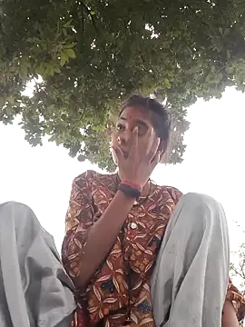 Snapshot of Gulika_Doshi chatting on September 28, 2025, 2:06 am Gulika Doshi online show from September 28, 2025, 2:06 am