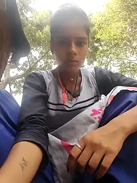 Snapshot of Gulika_Doshi chatting on October 5, 2025, 6:01 am Gulika Doshi online show from October 5, 2025, 6:01 am