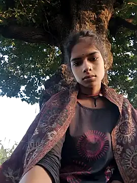 Snapshot of Gulika_Doshi chatting on October 12, 2025, 1:15 am Gulika Doshi online show from October 12, 2025, 1:15 am