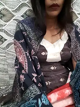 Aarti-kumri online show from November 17, 2025, 10:26 pm