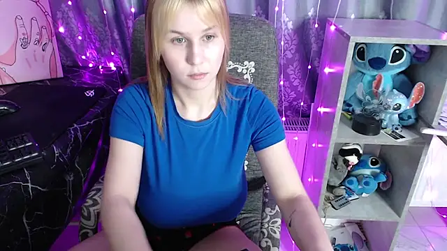 Snapshot of RoyAngela chatting on February 4, 2026, 3:45 am RoyAngela online show from February 4, 2026, 3:45 am