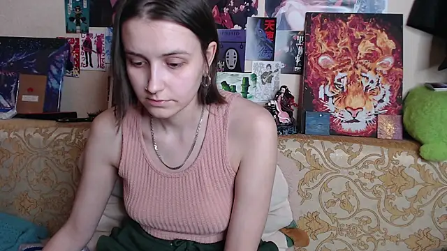 AliceChio online show from September 17, 2025, 3:46 pm