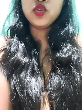 Snapshot of SugarWithSpice chatting on November 5, 2025, 8:14 am SugarWithSpice online show from November 5, 2025, 8:14 am