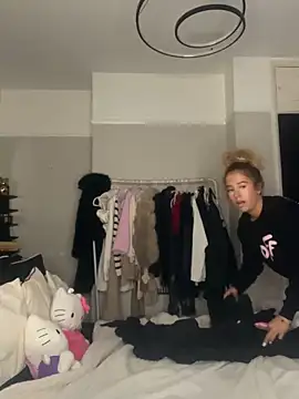 Snapshot of Aurorajadex chatting on November 6, 2025, 8:43 pm Aurorajadex online show from November 6, 2025, 8:43 pm