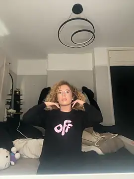 Snapshot of Aurorajadex chatting on November 17, 2025, 12:55 pm Aurorajadex online show from November 17, 2025, 12:55 pm