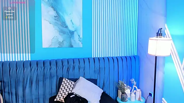 Snapshot of ariannaliss chatting on February 14, 2026, 4:04 pm ariannaliss online show from February 14, 2026, 4:04 pm