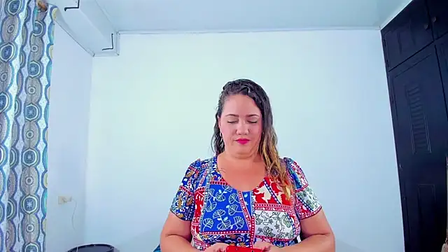 caamii foxx online show from November 11, 2025, 7:03 pm